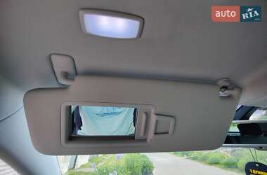 Хэтчбек Volkswagen e-Golf 2014 в 