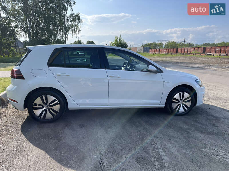 Хэтчбек Volkswagen e-Golf 2020 в Киверцах