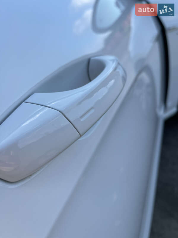 Хэтчбек Volkswagen e-Golf 2020 в Киверцах