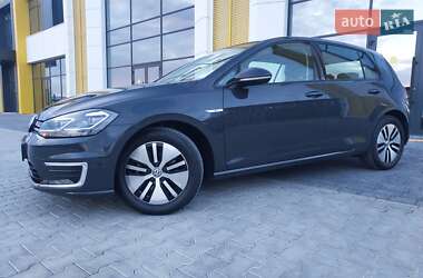 Хетчбек Volkswagen e-Golf 2020 в 
