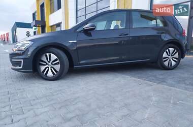 Хетчбек Volkswagen e-Golf 2020 в 