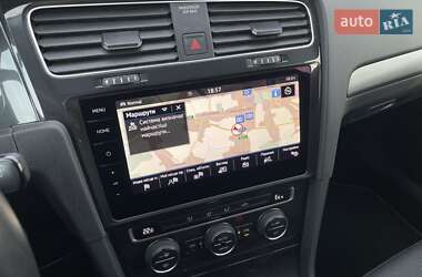 Хетчбек Volkswagen e-Golf 2020 в 