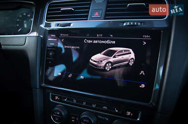 Хэтчбек Volkswagen e-Golf 2018 в 