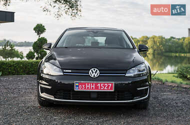 Хэтчбек Volkswagen e-Golf 2018 в 