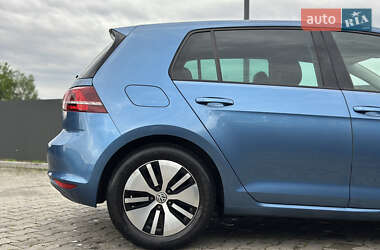 Хетчбек Volkswagen e-Golf 2015 в 