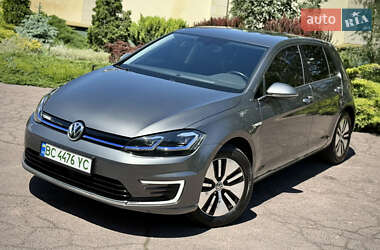 Хэтчбек Volkswagen e-Golf 2019 в 