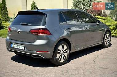 Хэтчбек Volkswagen e-Golf 2019 в 