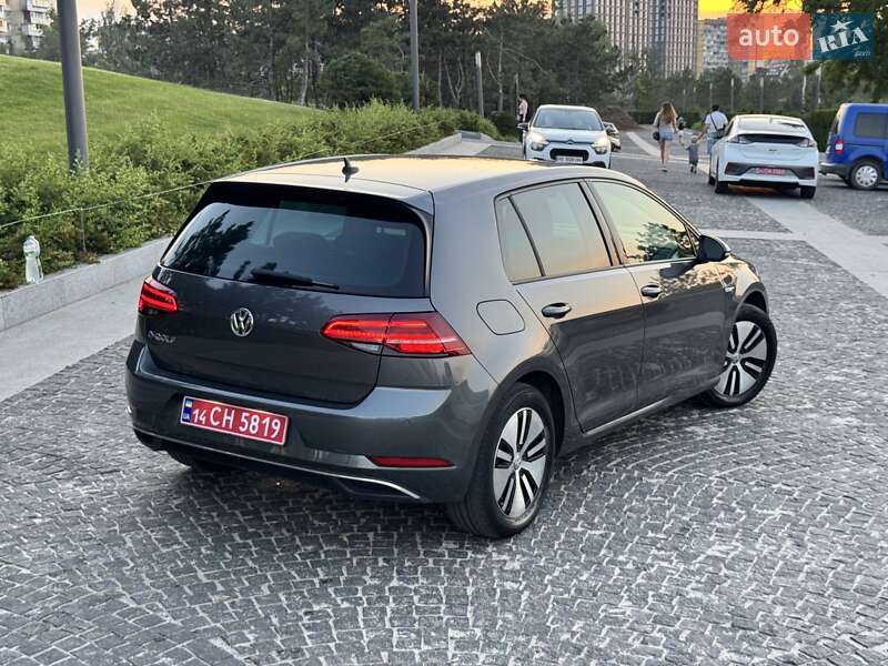 Хетчбек Volkswagen e-Golf 2019 в Дніпрі
