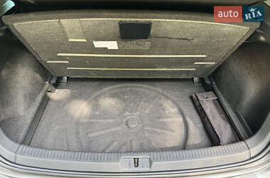 Хэтчбек Volkswagen e-Golf 2015 в 
