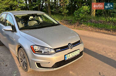 Хетчбек Volkswagen e-Golf 2016 в Києві