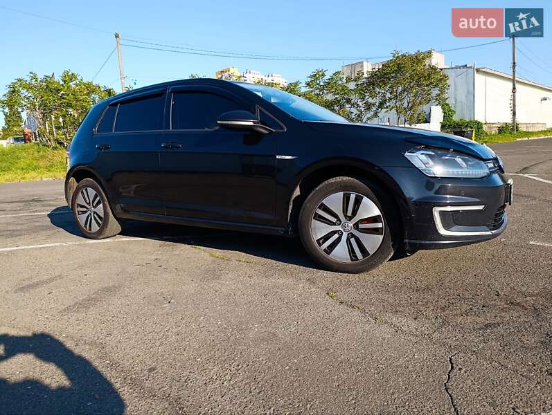 Хетчбек Volkswagen e-Golf 2015 в Одесі