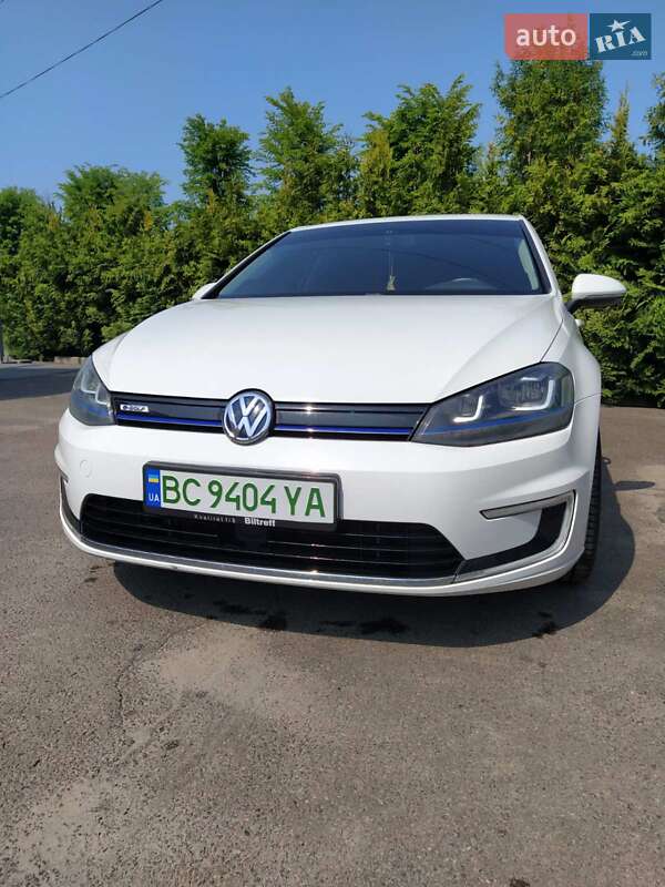 Хэтчбек Volkswagen e-Golf 2014 в Шептицькому