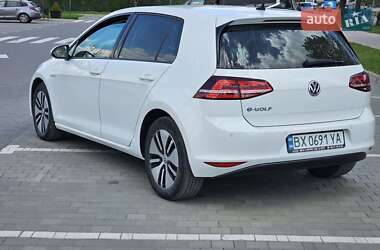 Хетчбек Volkswagen e-Golf 2016 в 