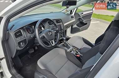 Хетчбек Volkswagen e-Golf 2016 в 