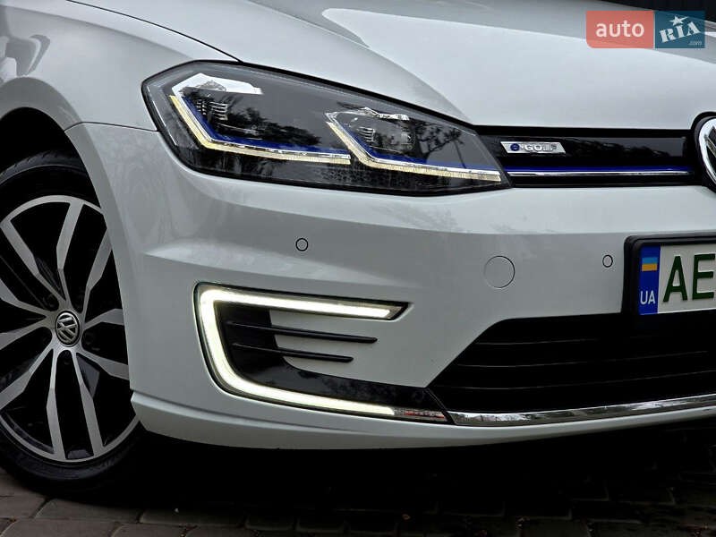 Хэтчбек Volkswagen e-Golf 2020 в Першотравенске