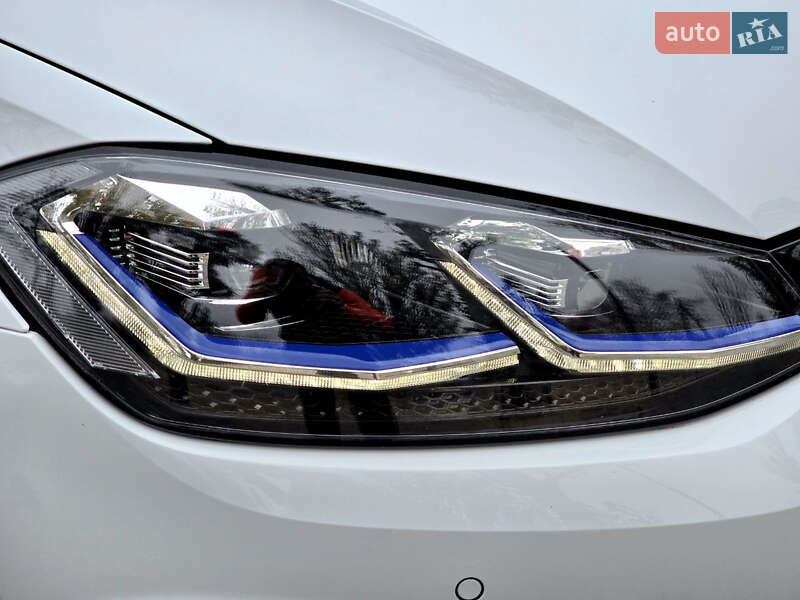 Хэтчбек Volkswagen e-Golf 2020 в Першотравенске
