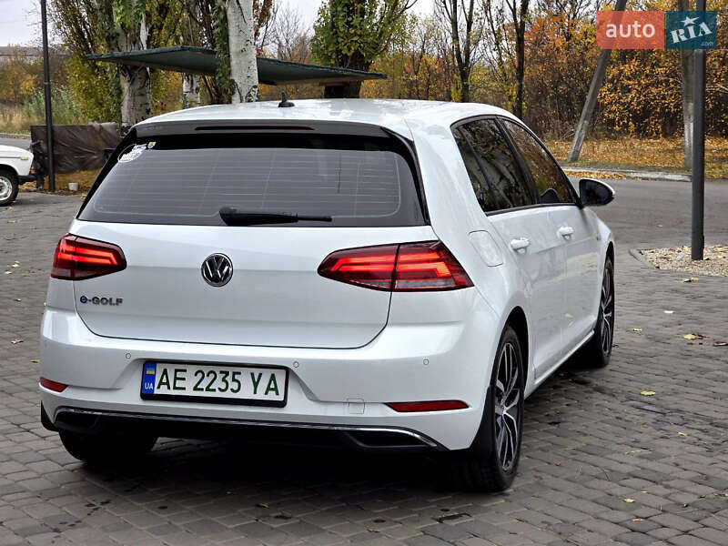Хэтчбек Volkswagen e-Golf 2020 в Першотравенске