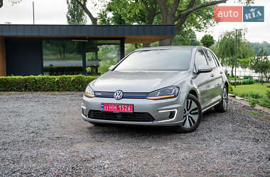 Хетчбек Volkswagen e-Golf 2016 в Умані
