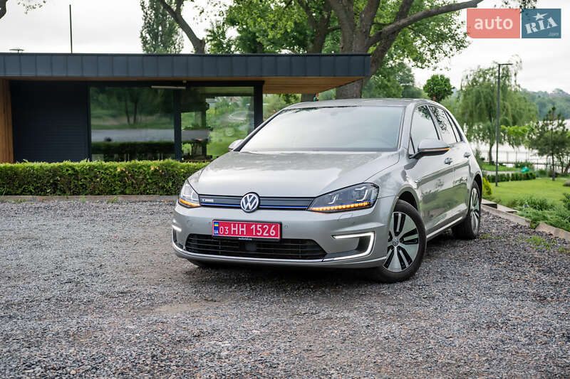 Хетчбек Volkswagen e-Golf 2016 в Умані