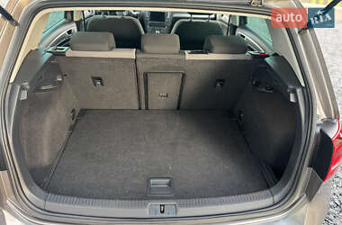 Хэтчбек Volkswagen e-Golf 2015 в 