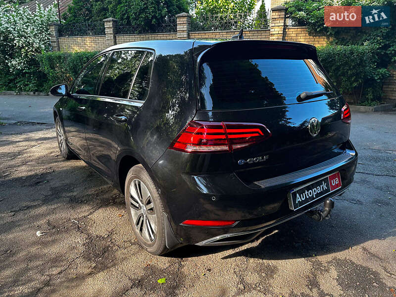 Хетчбек Volkswagen e-Golf 2017 в Києві фото 7 Хетчбек Volkswagen e-Golf 2017 в Києві