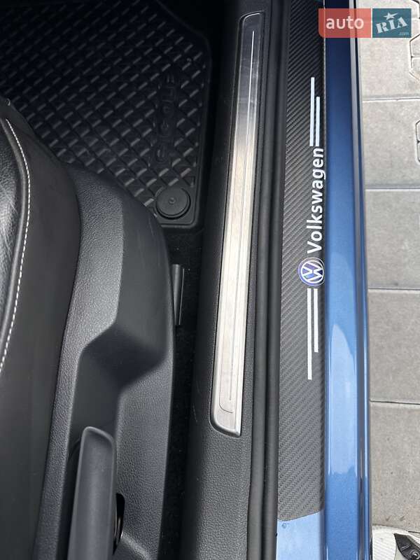 Хэтчбек Volkswagen e-Golf 2016 в Львове