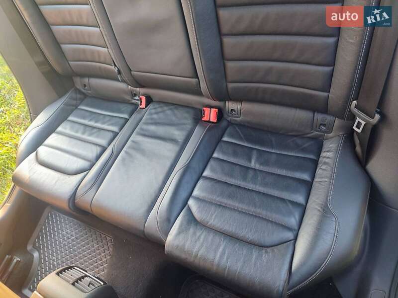 Хэтчбек Volkswagen e-Golf 2016 в Нововолынске