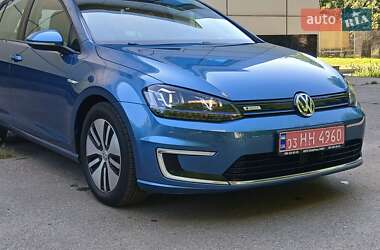 Хетчбек Volkswagen e-Golf 2016 в Жовтих Водах