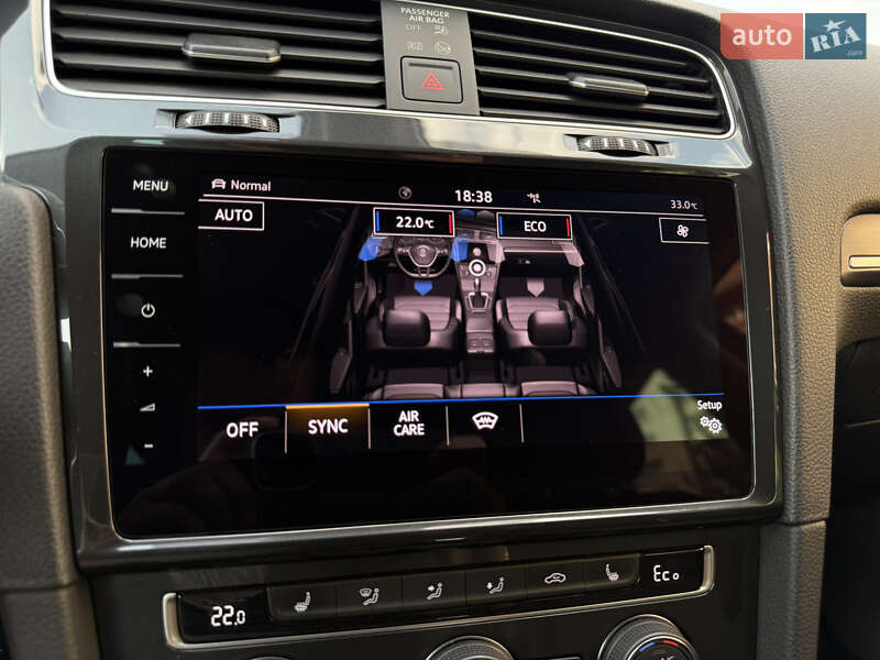 Хетчбек Volkswagen e-Golf 2020 в Мукачевому