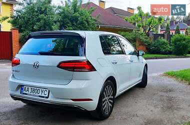 Хэтчбек Volkswagen e-Golf 2019 в 
