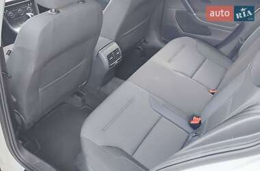 Хэтчбек Volkswagen e-Golf 2019 в 