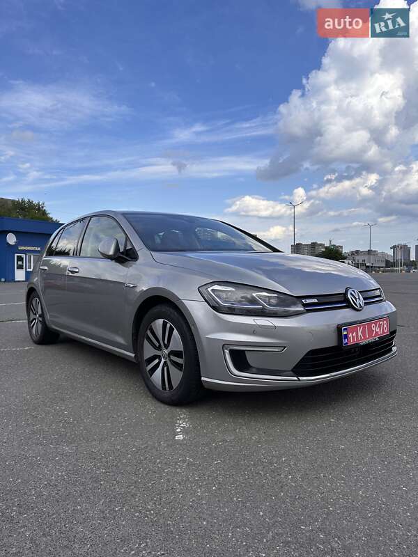 Volkswagen e-Golf 2017