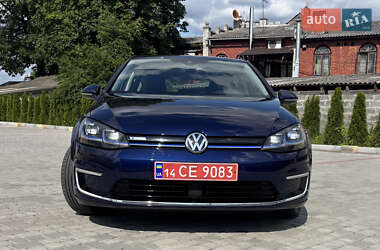 Хэтчбек Volkswagen e-Golf 2017 в 