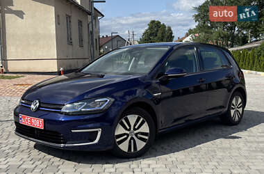 Хэтчбек Volkswagen e-Golf 2017 в 