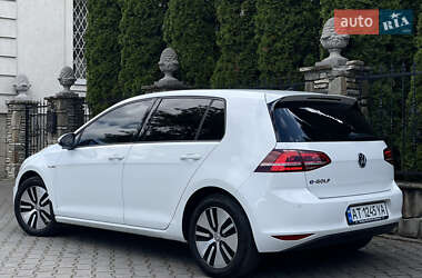 Хэтчбек Volkswagen e-Golf 2015 в 