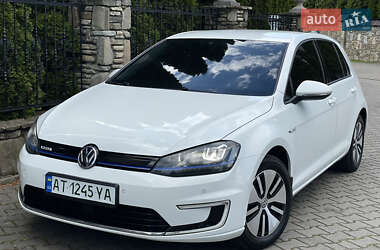 Хэтчбек Volkswagen e-Golf 2015 в 