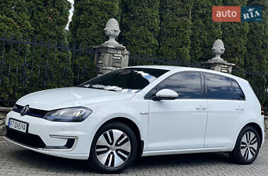 Хэтчбек Volkswagen e-Golf 2015 в 
