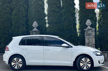 Хэтчбек Volkswagen e-Golf 2015 в 