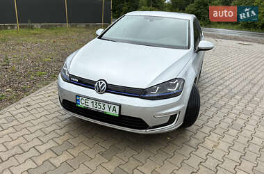 Хэтчбек Volkswagen e-Golf 2015 в Черновцах