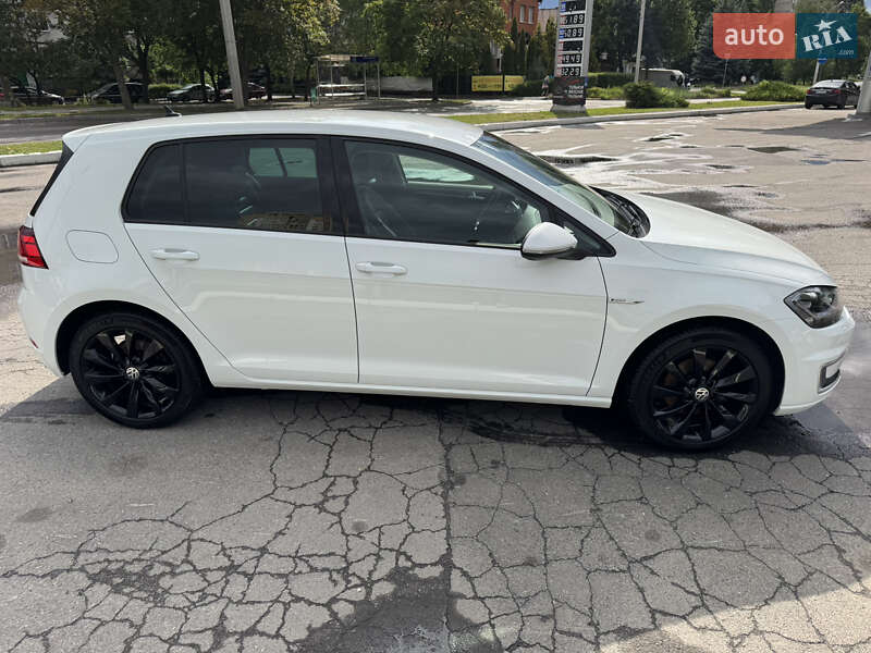 Хэтчбек Volkswagen e-Golf 2017 в Харькове фото 5 Хэтчбек Volkswagen e-Golf 2017 в Харькове