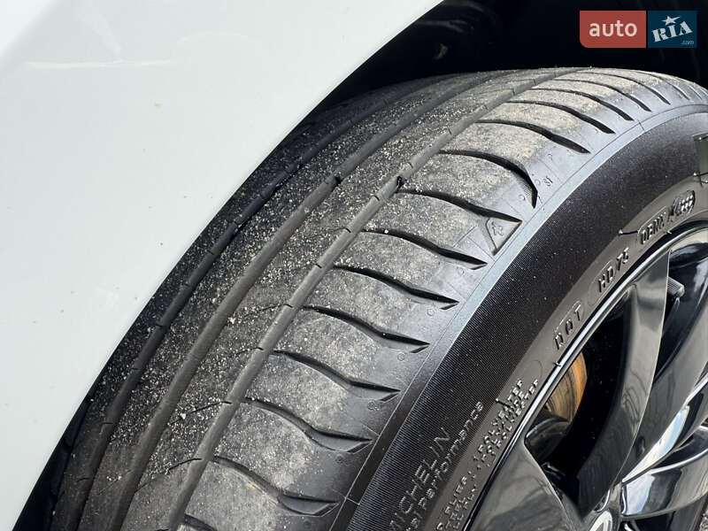 Хэтчбек Volkswagen e-Golf 2017 в Харькове фото 28 Хэтчбек Volkswagen e-Golf 2017 в Харькове