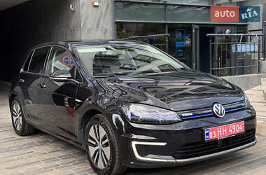 Хетчбек Volkswagen e-Golf 2015 в Києві