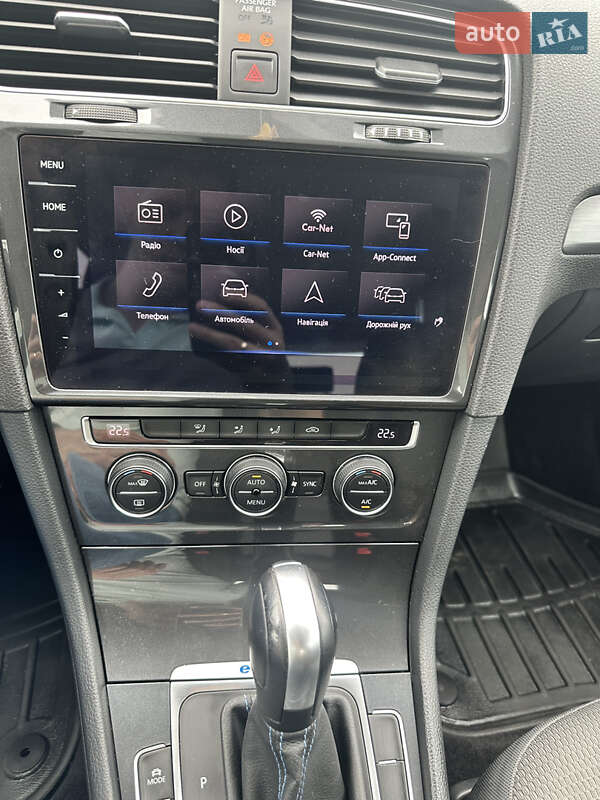 Хетчбек Volkswagen e-Golf 2019 в Іршаві