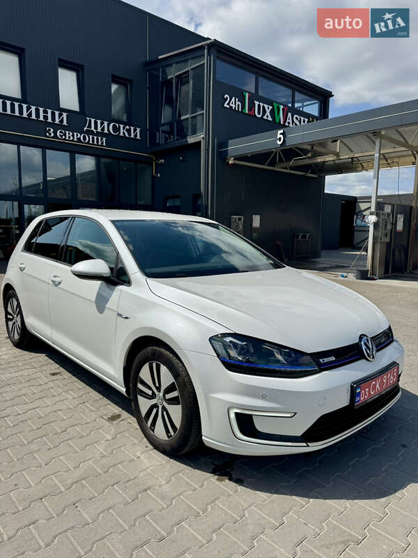 Volkswagen e-Golf 2014