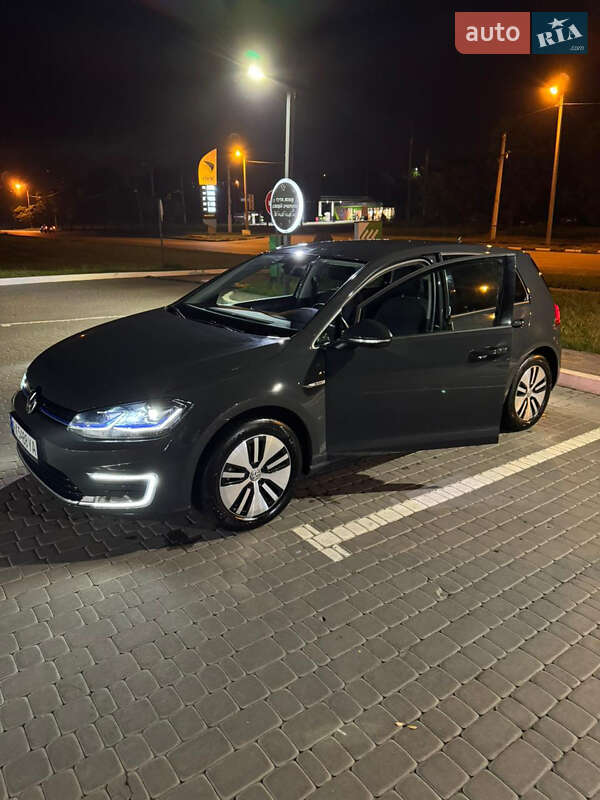 Хетчбек Volkswagen e-Golf 2019 в Харкові