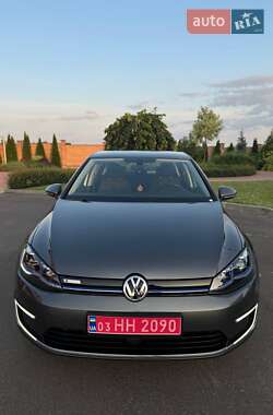 Хэтчбек Volkswagen e-Golf 2018 в 