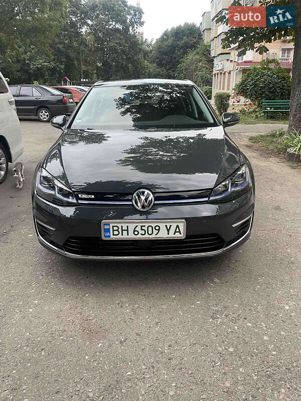 Хэтчбек Volkswagen e-Golf 2020 в Черноморске