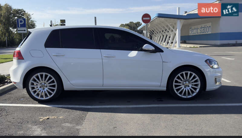 Хэтчбек Volkswagen e-Golf 2016 в Умани