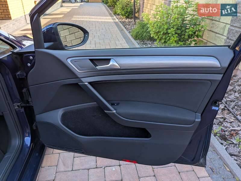 Хетчбек Volkswagen e-Golf 2020 в Луцьку