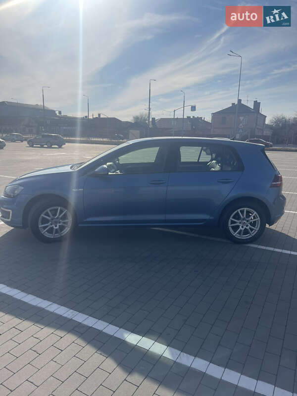 Хетчбек Volkswagen e-Golf 2015 в Вінниці